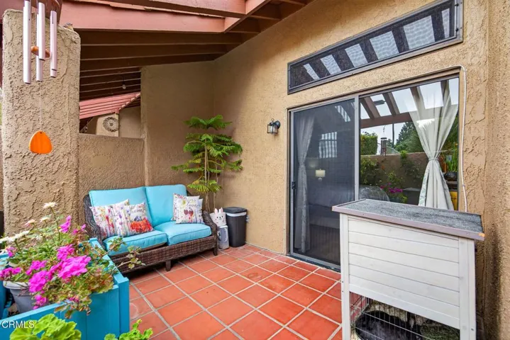 31-web-or-mls-Upmarket Media-3720ViaP097