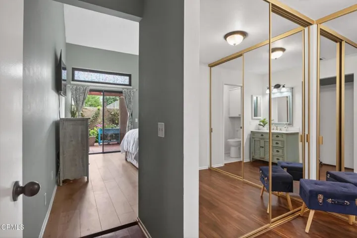 22-web-or-mls-Upmarket Media-3720ViaP076