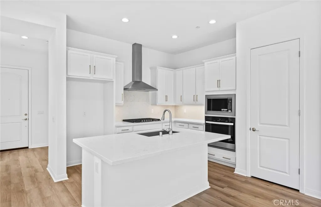23676 Shoal Drive, Corona, California 92883 — photo 5