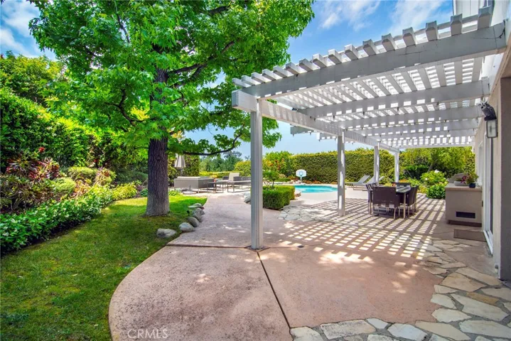 3861 Braewood Court, Tarzana, California 91356