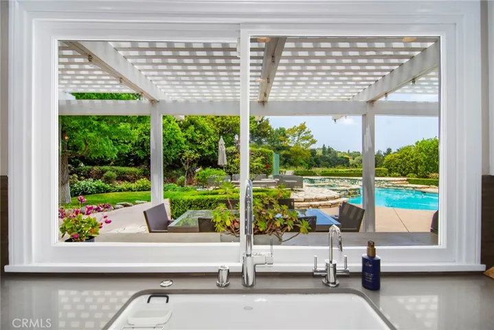 3861 Braewood Court, Tarzana, California 91356