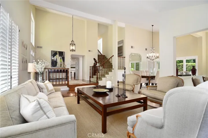3861 Braewood Court, Tarzana, California 91356