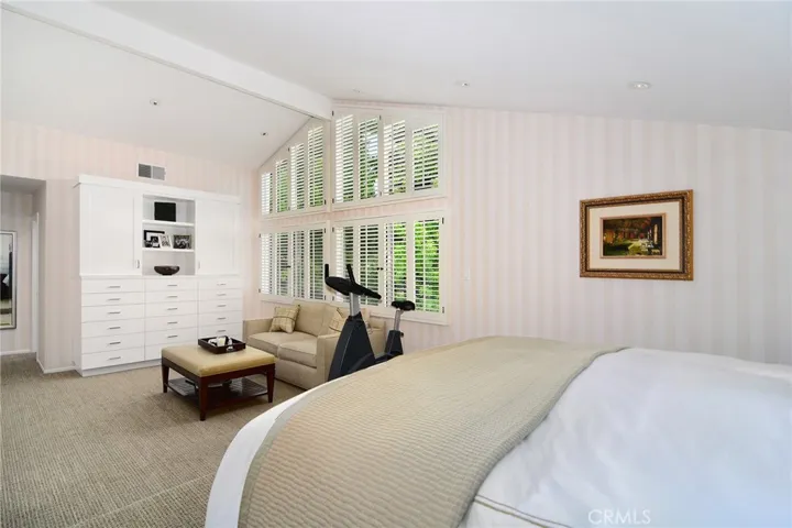 3861 Braewood Court, Tarzana, California 91356