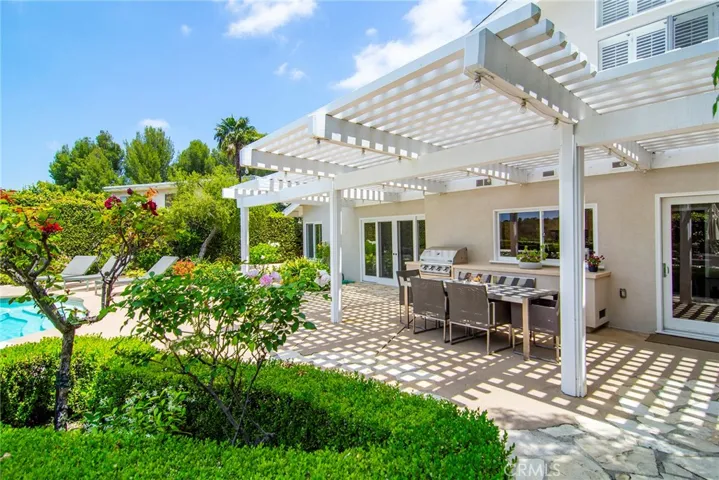 3861 Braewood Court, Tarzana, California 91356