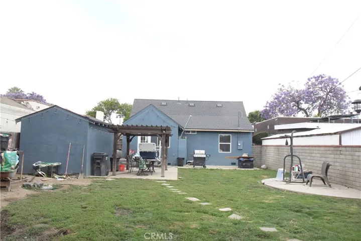 818 S Sloan, Compton, California 90221
