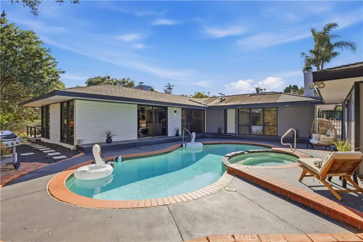 224 Tumble Creek, Fallbrook, California 92028