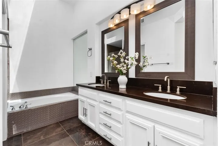 3 Haggerston Aisle, Irvine, California 92603