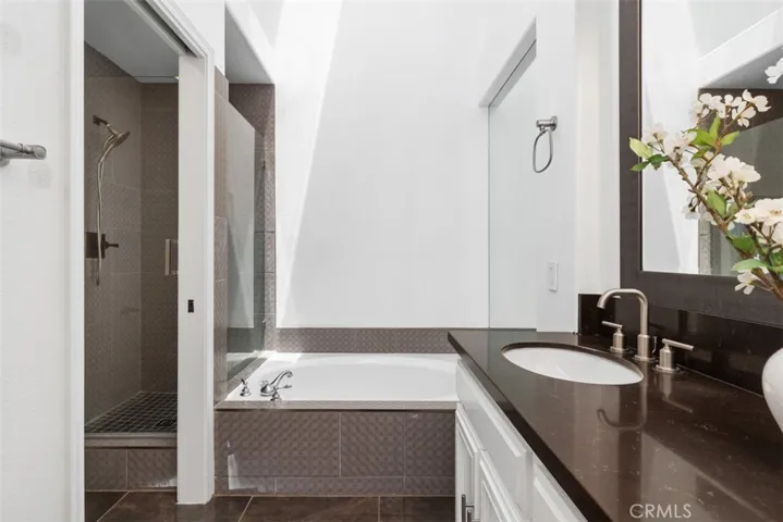 3 Haggerston Aisle, Irvine, California 92603
