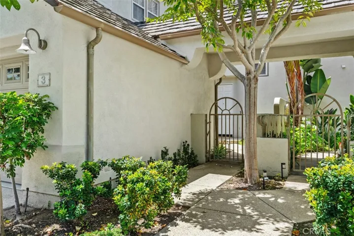 3 Haggerston Aisle, Irvine, California 92603
