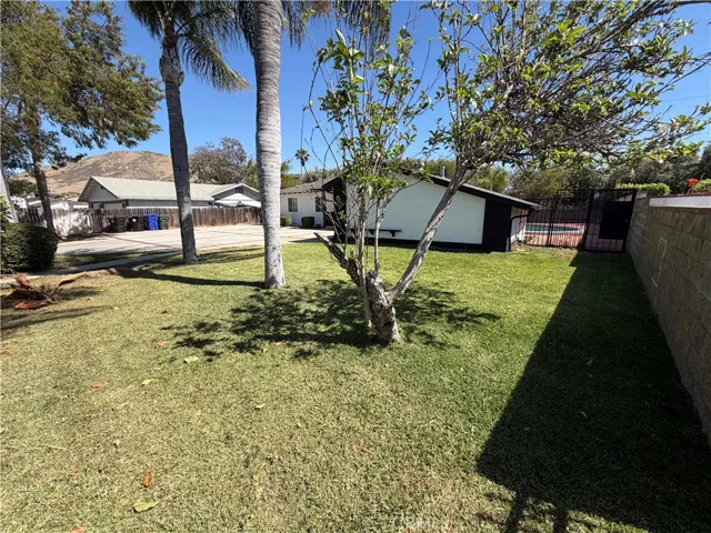 6754 Karen Lane, Jurupa Valley, California 92509