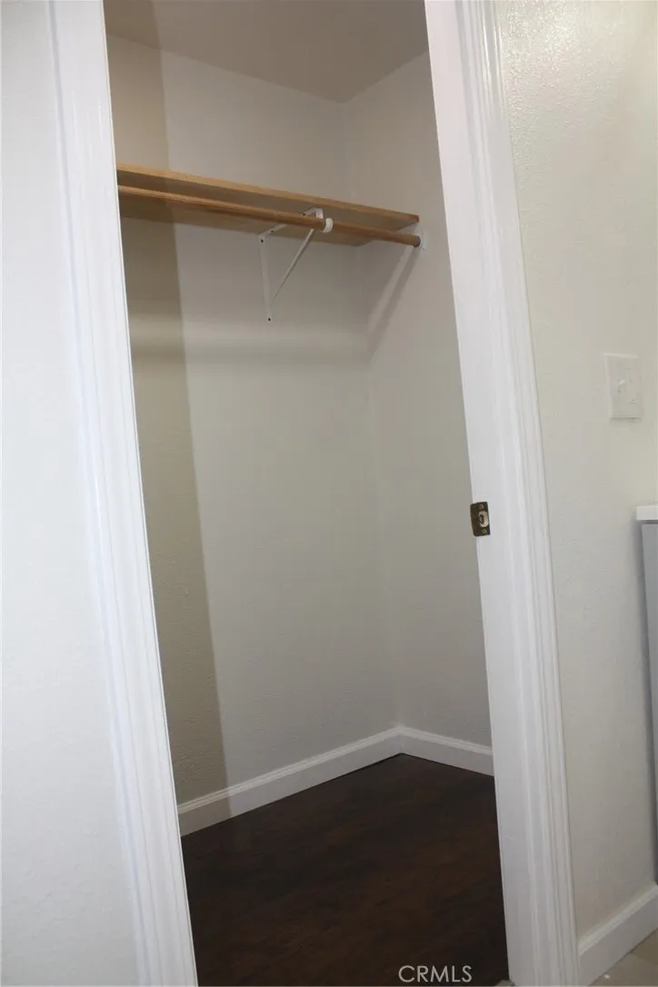  Big walk in closet