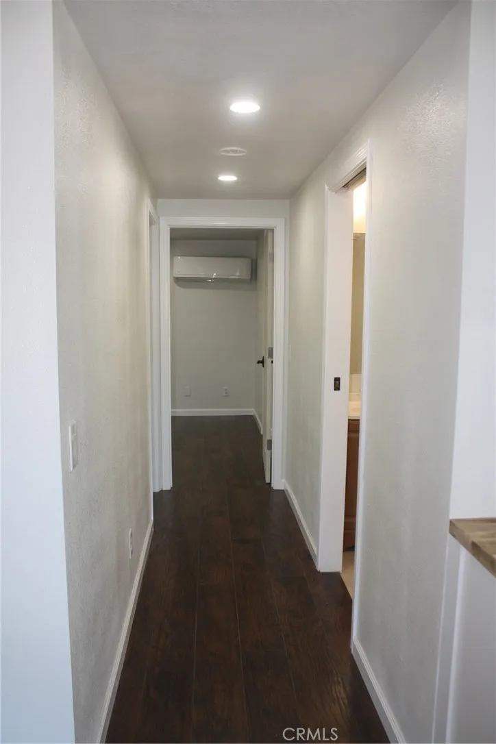 Hallway to the bedrooms