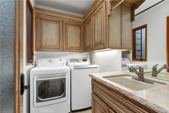 10 S La Senda, Laguna Beach, California 92651