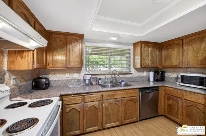 11446 Midway Avenue, Lucerne Valley, California 92356