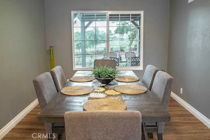 Formal Dining