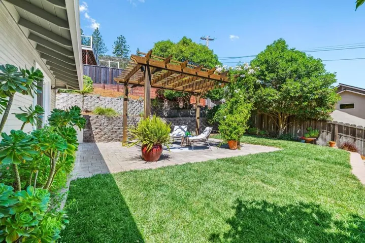 282 Twin Pines Drive, Scotts Valley, California 95066