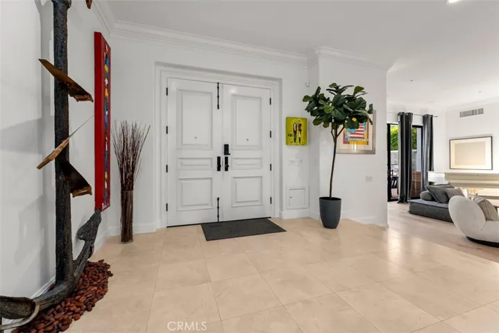 215 Poppy Avenue, Corona Del Mar, California 92625