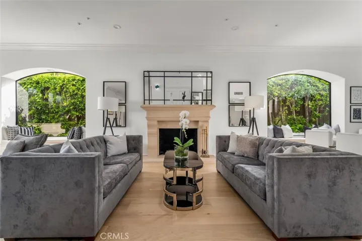 215 Poppy Avenue, Corona Del Mar, California 92625