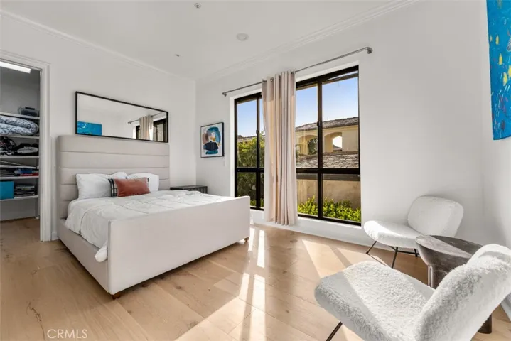 215 Poppy Avenue, Corona Del Mar, California 92625