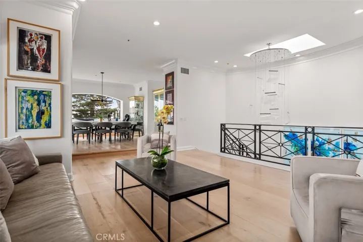 215 Poppy Avenue, Corona Del Mar, California 92625