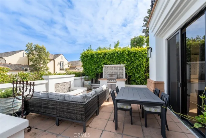 215 Poppy Avenue, Corona Del Mar, California 92625
