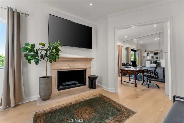 215 Poppy Avenue, Corona Del Mar, California 92625