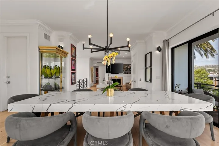 215 Poppy Avenue, Corona Del Mar, California 92625