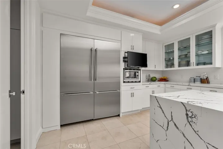 215 Poppy Avenue, Corona Del Mar, California 92625