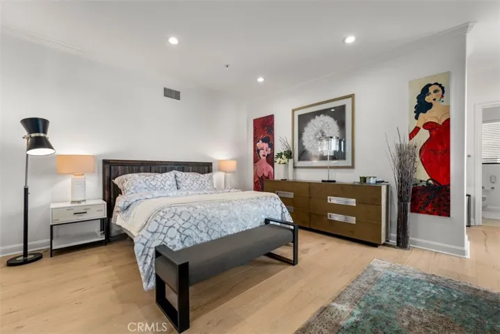 215 Poppy Avenue, Corona Del Mar, California 92625