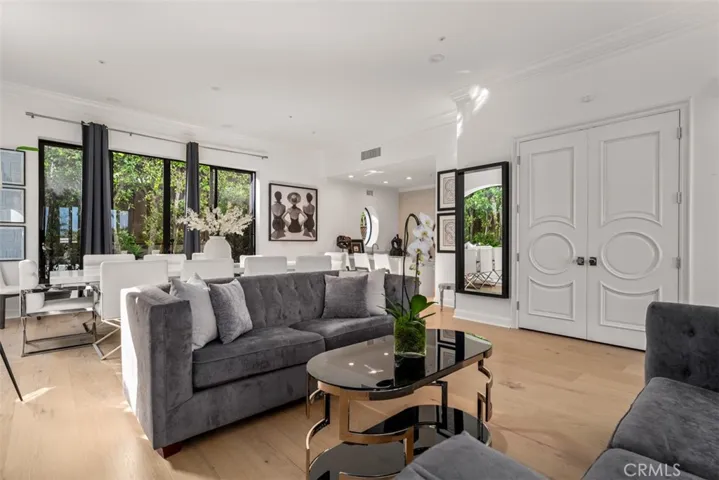 215 Poppy Avenue, Corona Del Mar, California 92625