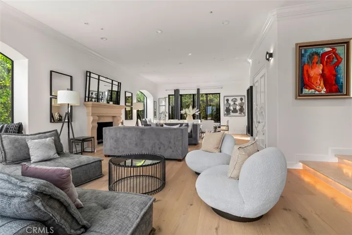 215 Poppy Avenue, Corona Del Mar, California 92625