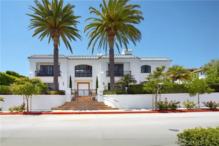 215 Poppy Avenue, Corona Del Mar, California 92625