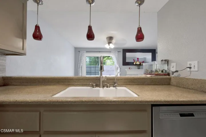 13-web-or-mls-543EArrowHwy43AzusaCA___00