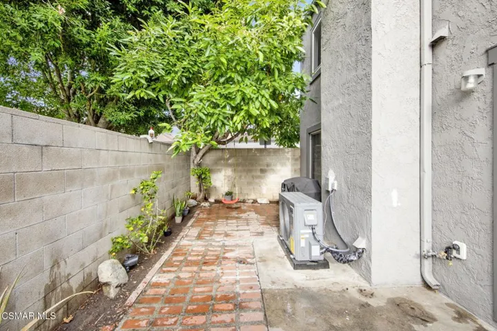 23-web-or-mls-543EArrowHwy43AzusaCA___01