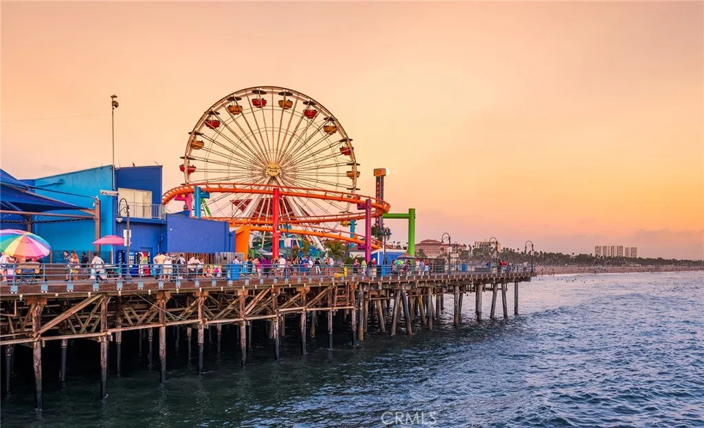 Santa Monica: The only local beachside amusement park