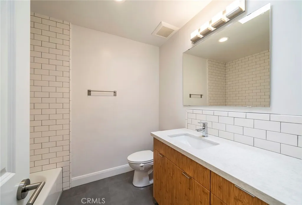 Tub and shower