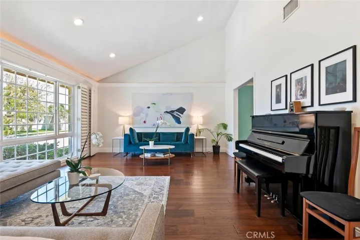 20000 Vintage, Chatsworth, California 91311