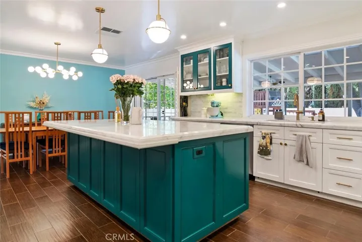 20000 Vintage, Chatsworth, California 91311