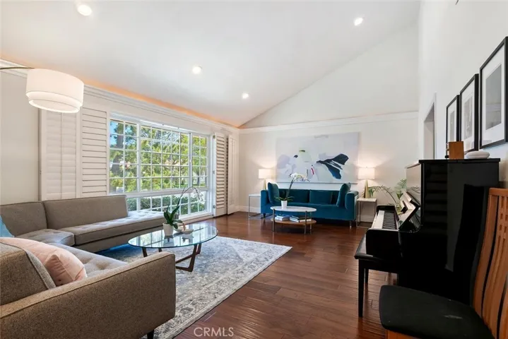 20000 Vintage, Chatsworth, California 91311
