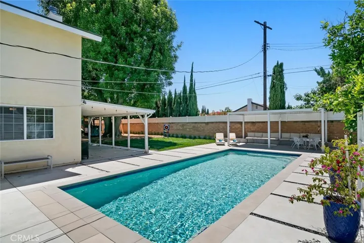 20000 Vintage, Chatsworth, California 91311