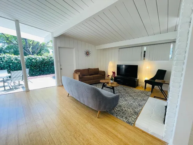 795 Greer Road, Palo Alto, California 94303