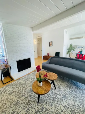 795 Greer Road, Palo Alto, California 94303