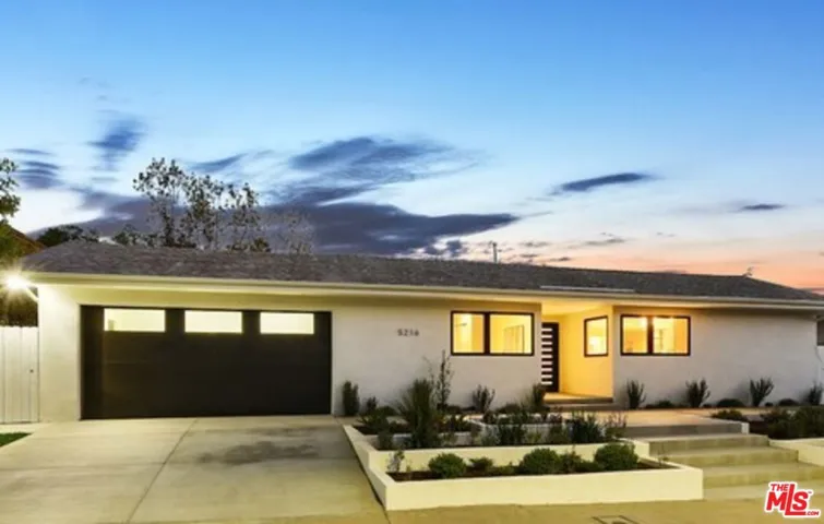 5216 Los Adornos Way, Los Angeles, California 90027