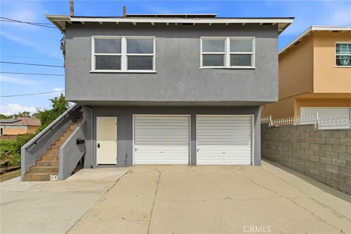 711 Stepney
