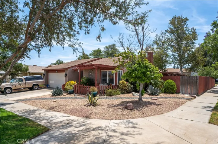 7112 Idyllwild, Riverside, California 92503