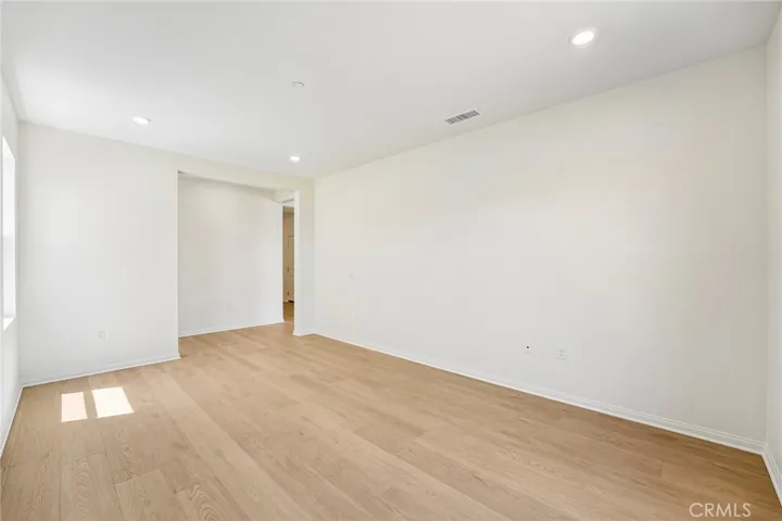 31288 Pine Oak Road, Winchester, California 92596