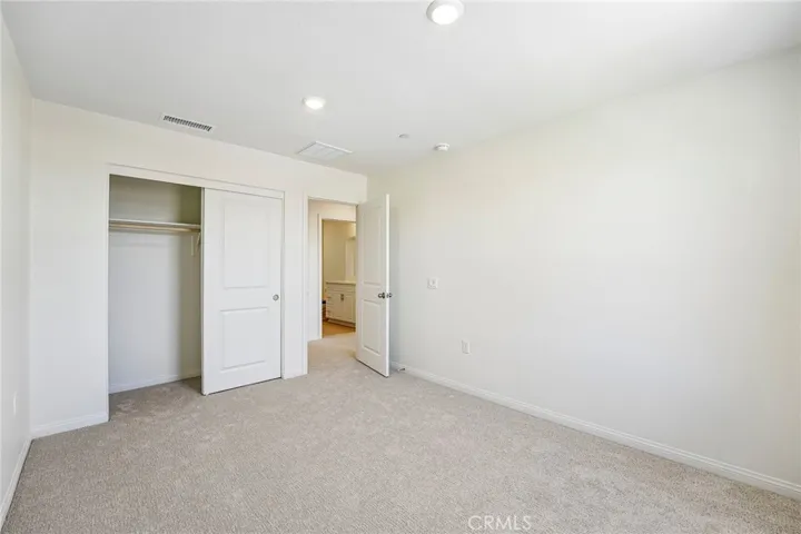 31288 Pine Oak Road, Winchester, California 92596