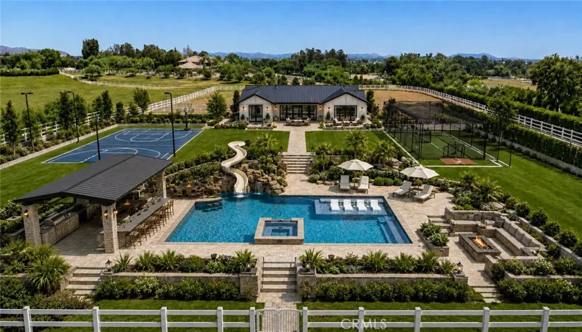 Backyard - Virtually landscaped rendering of possibilities