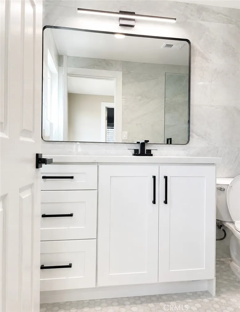 Upstairs Bathroom
