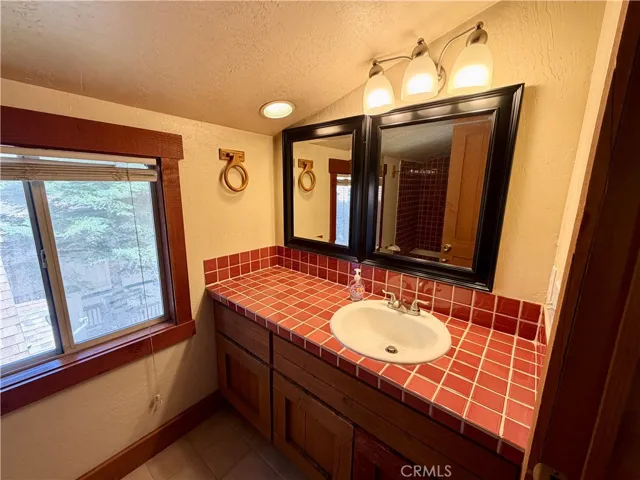 590 Rose, Twin Peaks, California 92391